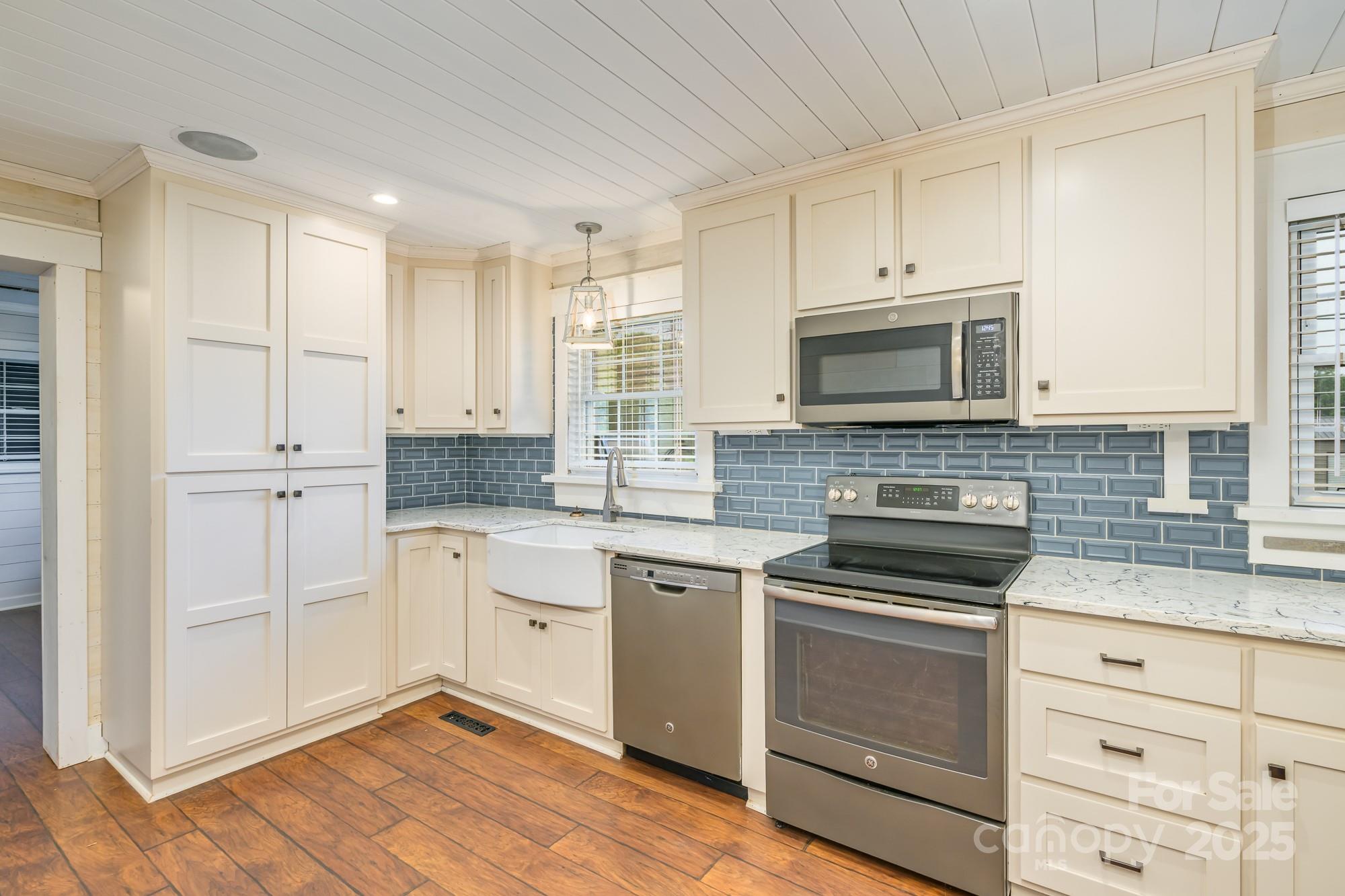 8282 Park Edwards Road Kannapolis, NC 28081 - Photo 15 of 48