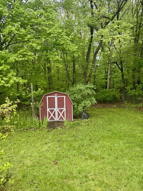 210 Shaker Road East Longmeadow, MA 01028 - Photo 11 of 12