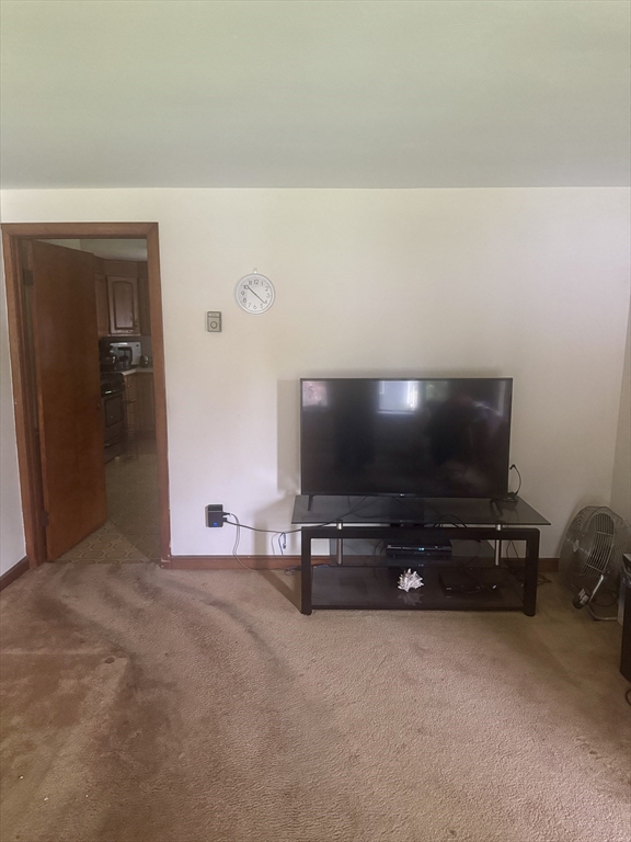 210 Shaker Road East Longmeadow, MA 01028 - Photo 2 of 12