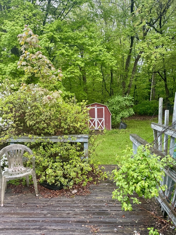 210 Shaker Road East Longmeadow, MA 01028 - Photo 10 of 12