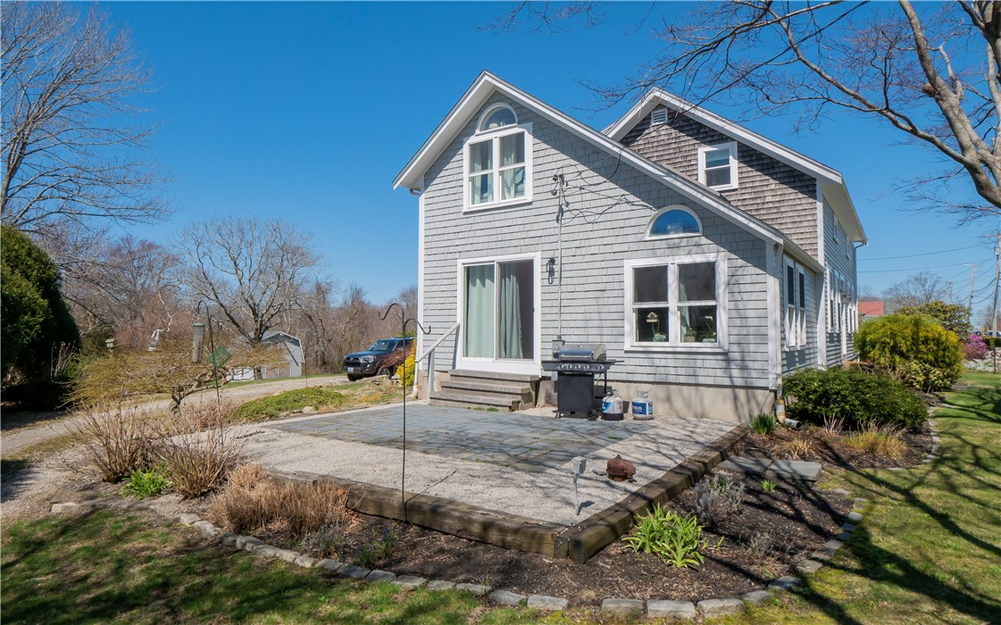 161 Stafford Road Tiverton, RI 02878 - Photo 5 of 47 Gallery Image 5