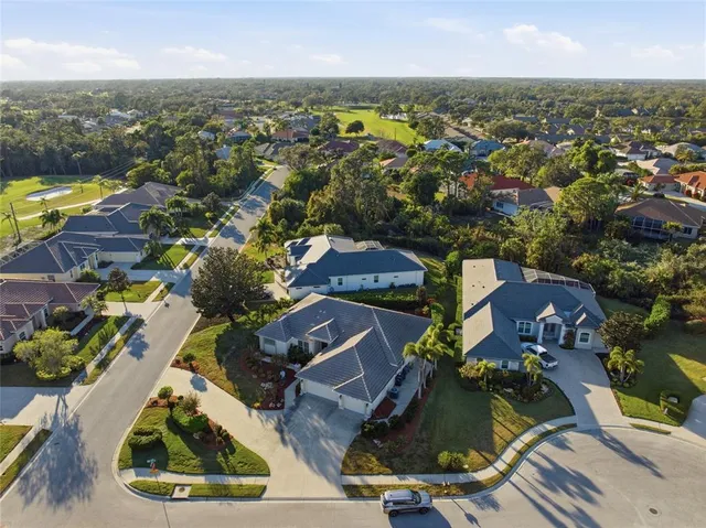 $748,000 | 7212 Spur Court, Sarasota, FL 34243