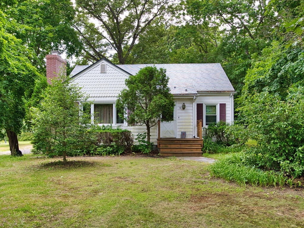 9 Pleasant Street Assonet, MA 02702 - Photo 1 of 36 Gallery Image 1