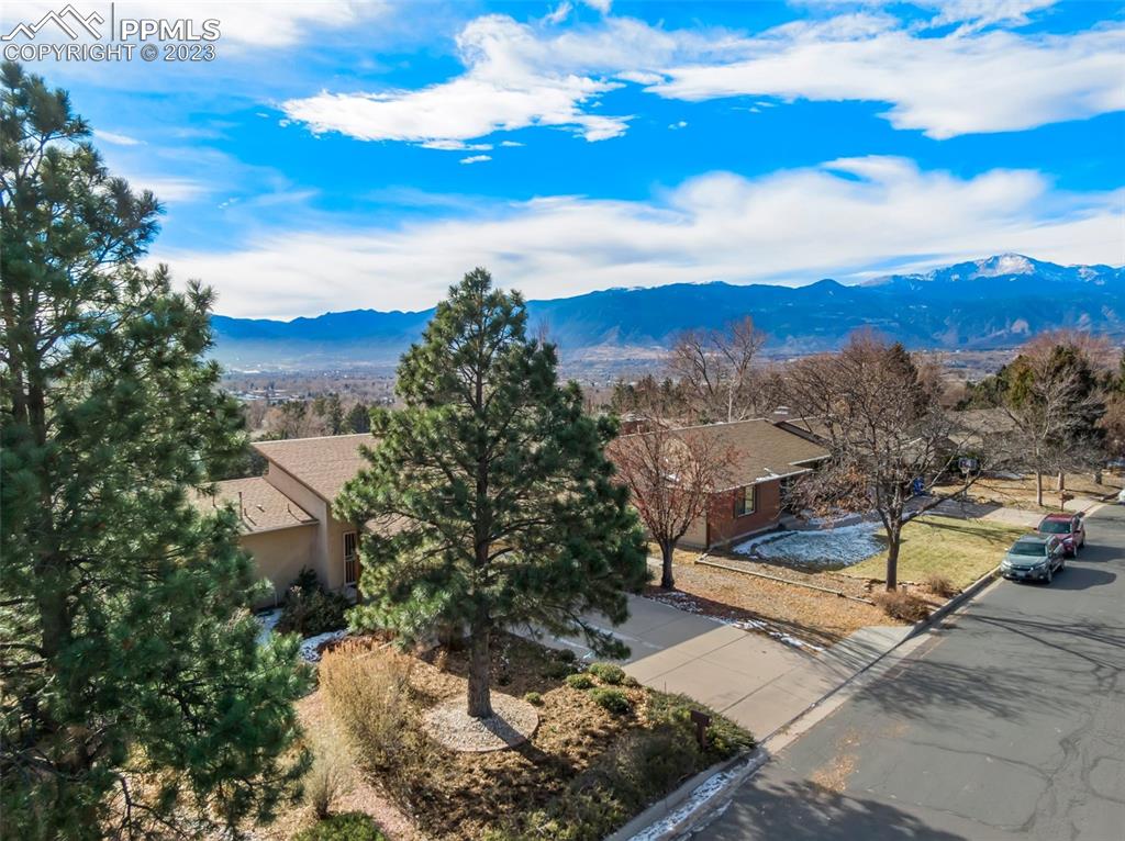 1711 Columbine Road Colorado Springs, CO 80907 - Photo 37 of 50 a view of a city with sunset view