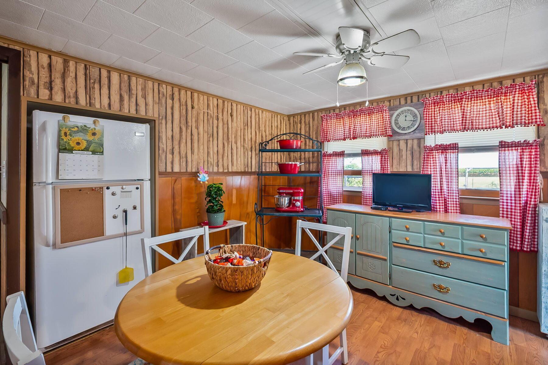 9522 Smith Road Ashley, OH 43003 - Photo 25 of 56 Dinette Areaining Room