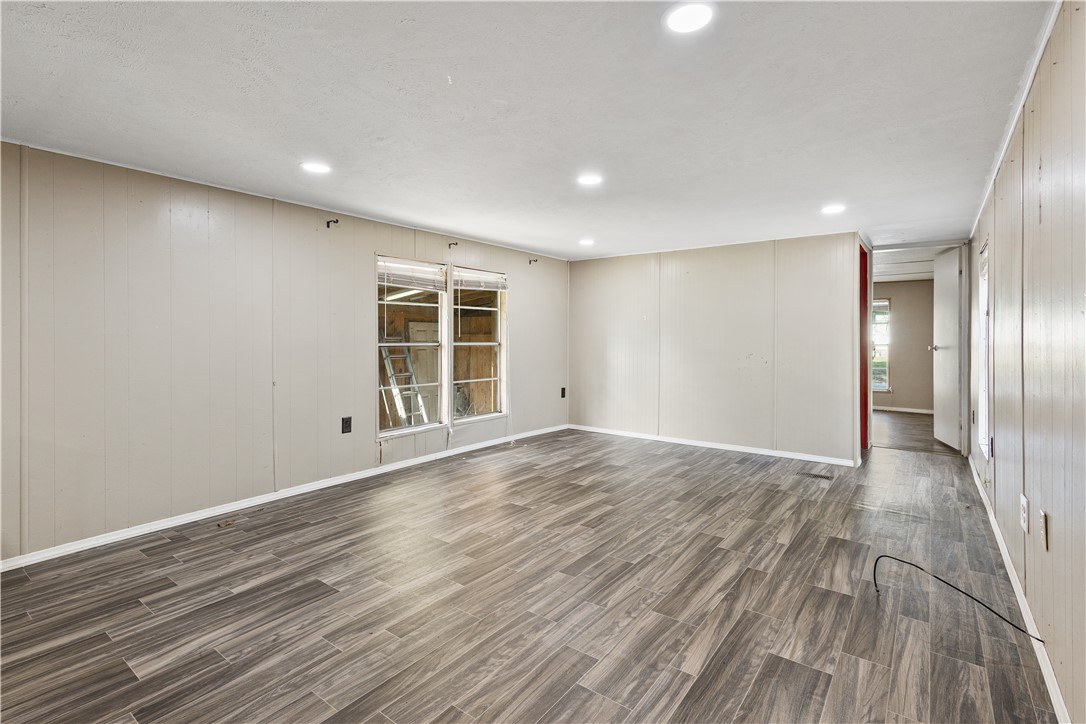 1212 Suncrest Street Bryan, TX 77803 - Photo 4 of 21