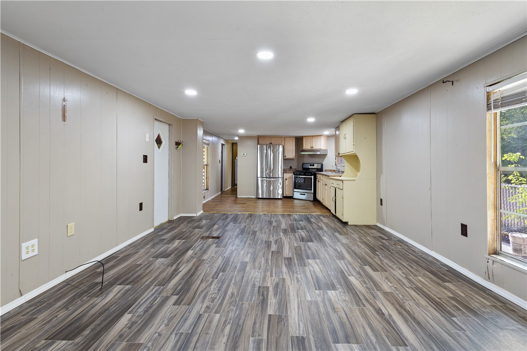 1212 Suncrest Street Bryan, TX 77803 - Photo 5 of 21