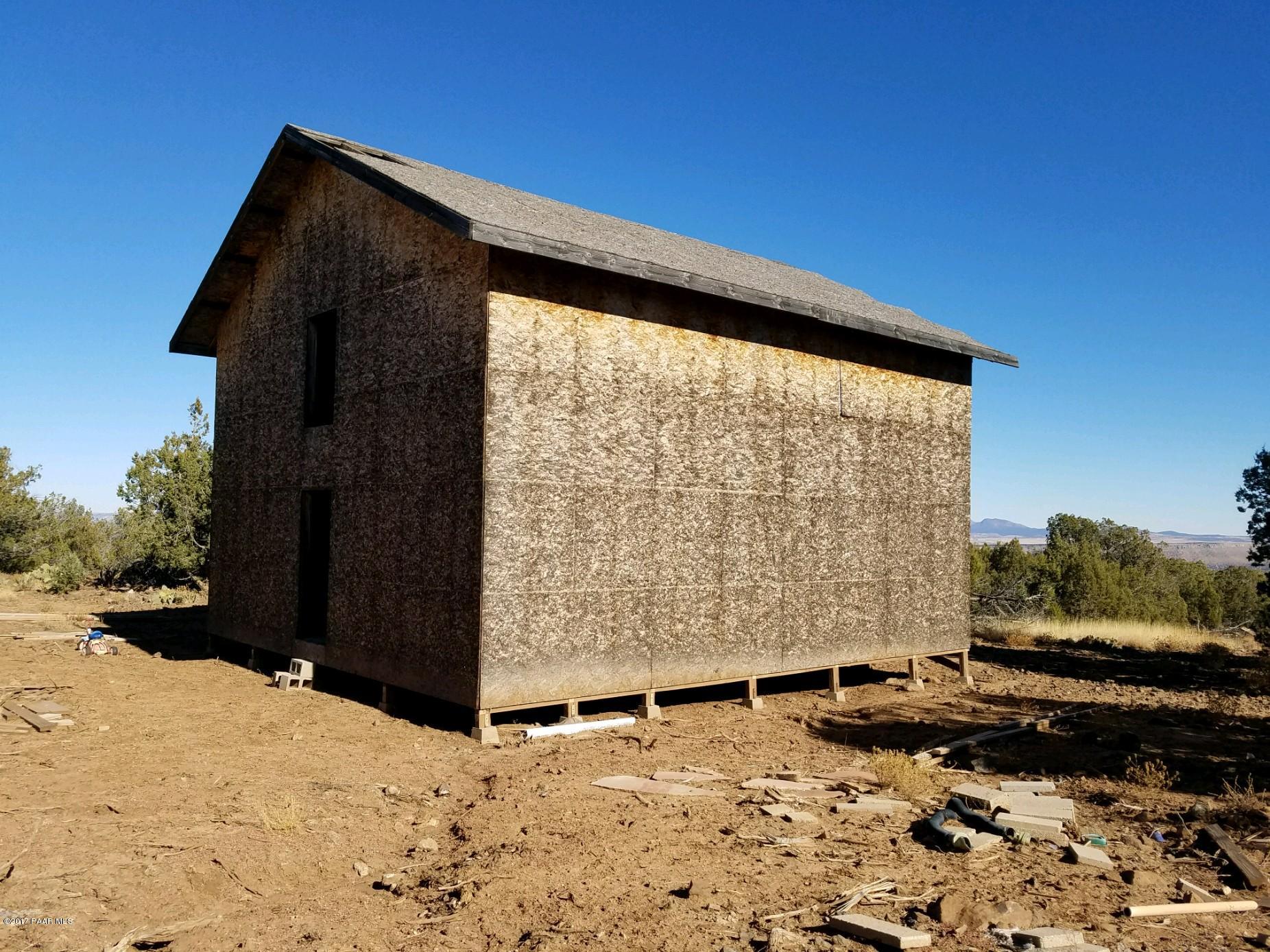 475 North Edge Ridge Road Seligman, AZ 86337 - Photo 6 of 11 Slater Cabin 5