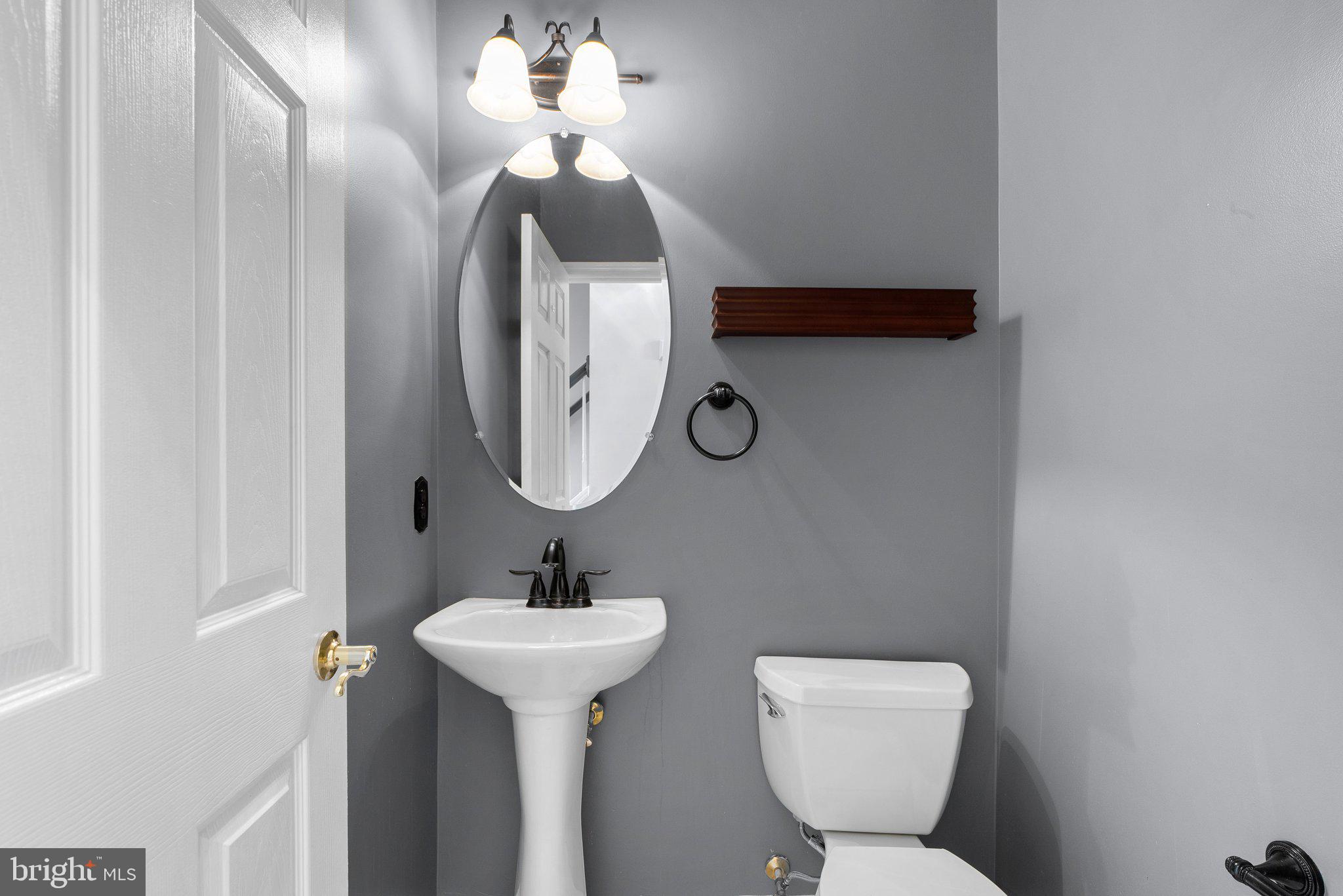 3831 Sugarloaf Parkway Frederick, MD 21704 - Photo 14 of 44 Powder Room