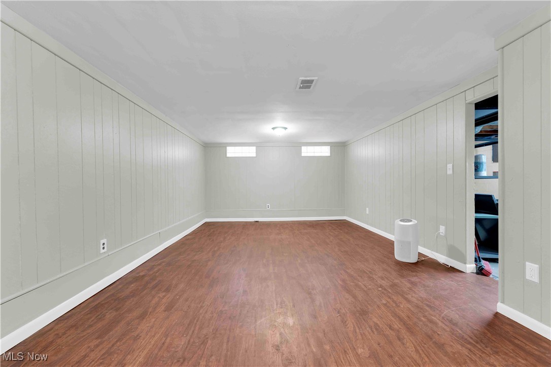 4887 Fairlawn Road Cleveland, OH 44124 - Photo 30 of 35 Gallery Image 30