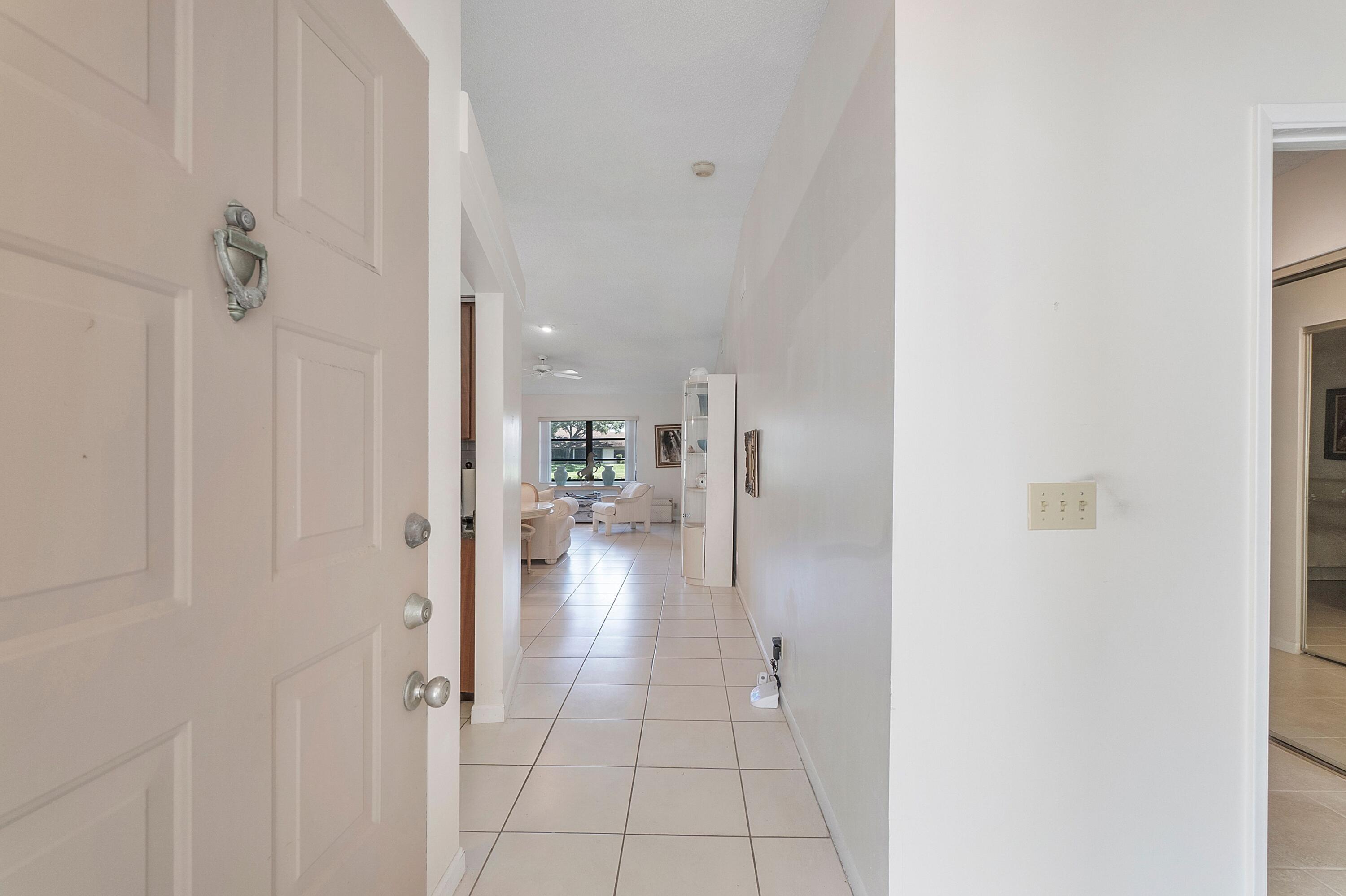 8047 Hiddenview Terrace Boca Raton, FL 33496 - Photo 3 of 18 gOZAnaYw