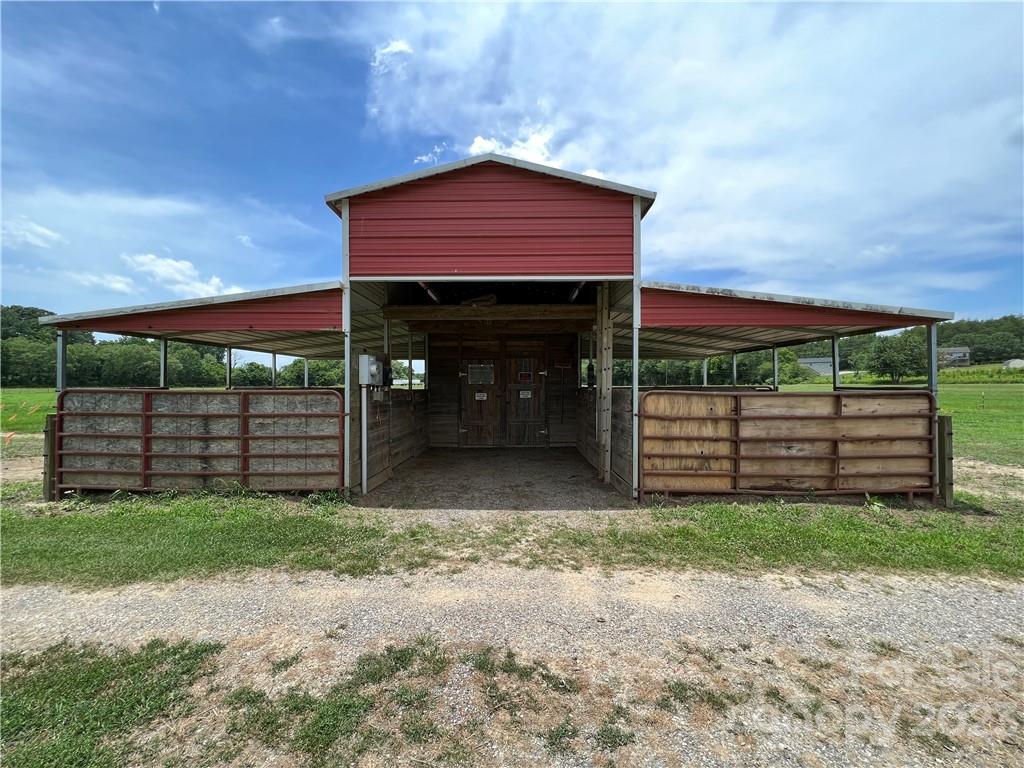 4338 Calico Road Lenoir, NC 28645 - Photo 46 of 48 Gallery Image 46