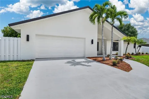$649,000 | 1408 Southwest 49th Street, Cape Coral, FL 33914