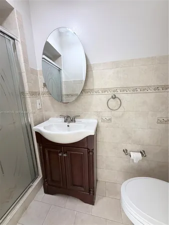 $2,400 | 527 West 68th Street, Unit 1, Hialeah, FL 33014