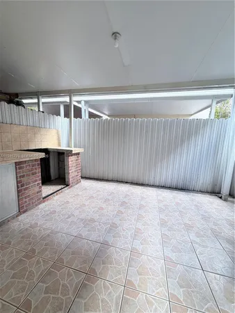 $2,400 | 527 West 68th Street, Unit 1, Hialeah, FL 33014