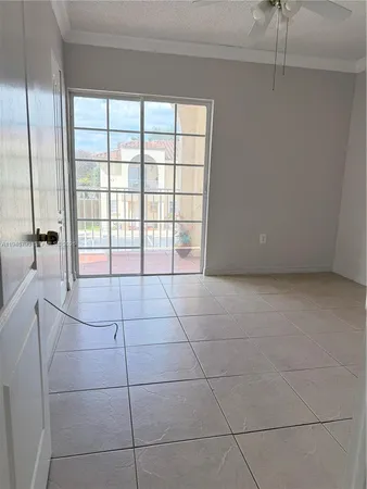 $2,400 | 527 West 68th Street, Unit 1, Hialeah, FL 33014