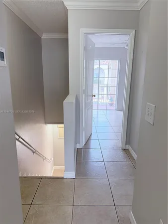 $2,400 | 527 West 68th Street, Unit 1, Hialeah, FL 33014