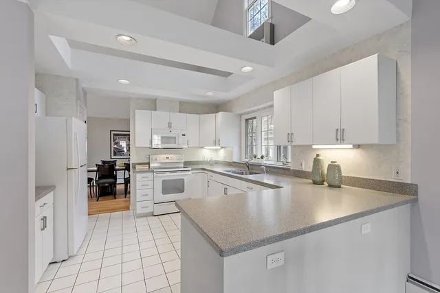 $890,000 | 34 Pickman Drive, Unit 34, Bedford, MA 01730