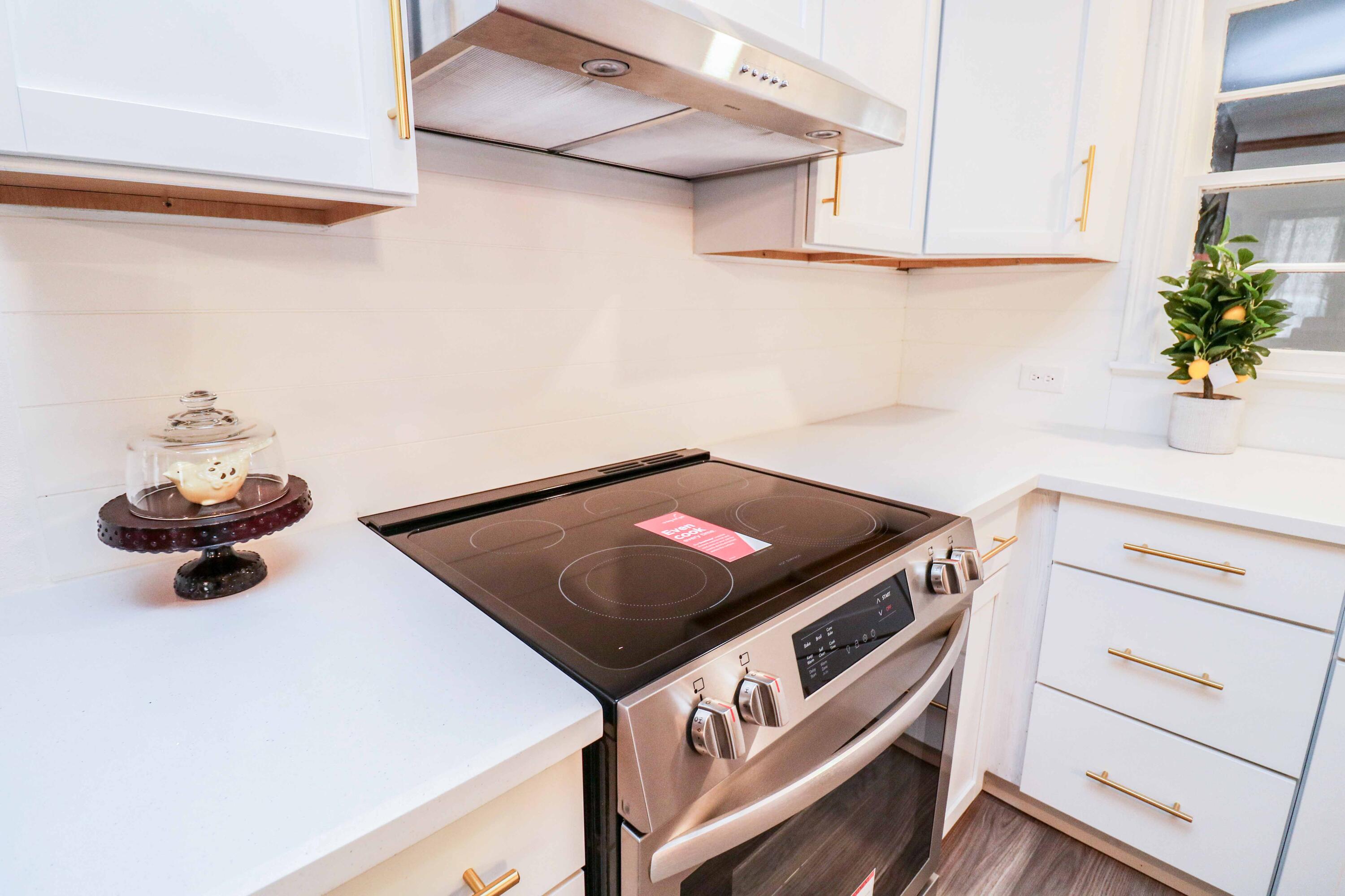 303 East 15th Street Littlefield, TX 79339 - Photo 6 of 26 kitchen