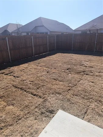 $1,995 | 355 Lost Crk Trail, Greenville, TX 75402