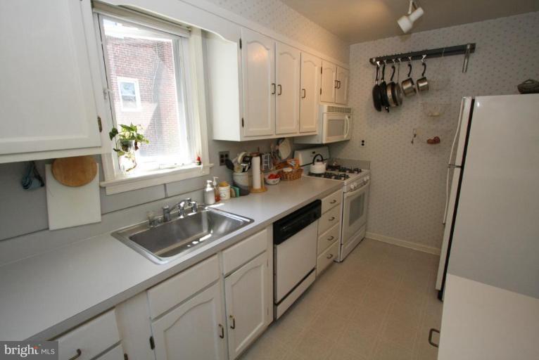4011 Tennyson Road University Park, MD 20782 - Photo 14 of 26 Kitchen