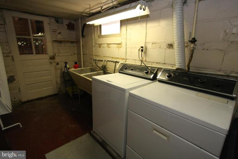 4011 Tennyson Road University Park, MD 20782 - Photo 16 of 26 Laundry Area 1