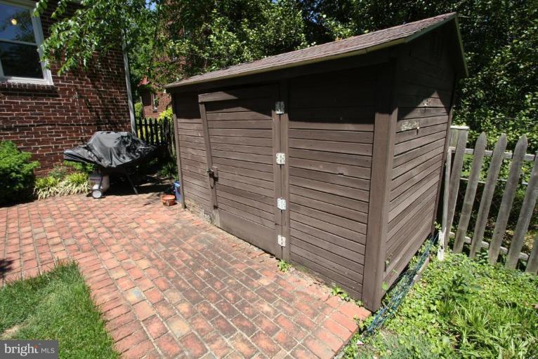 4011 Tennyson Road University Park, MD 20782 - Photo 23 of 26 Shed