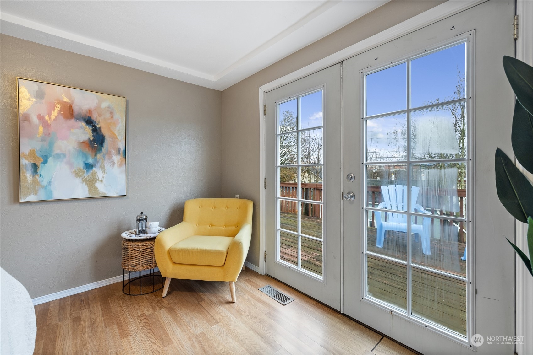 5037 South State Street Tacoma, WA 98409 - Photo 18 of 40 a room with furniture and a window