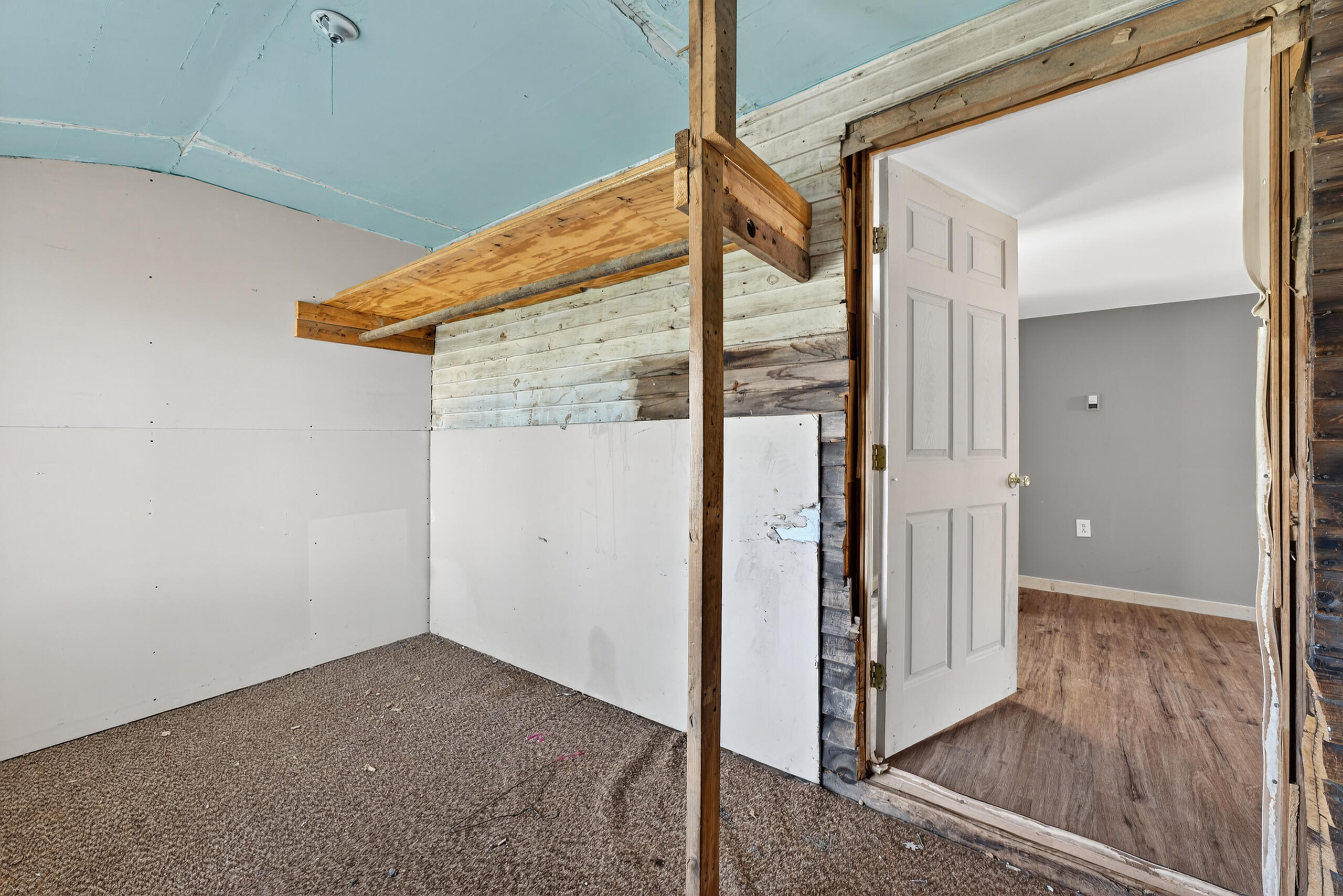 259 South Belfast Avenue Augusta, ME 04330 - Photo 14 of 41 DSC00153