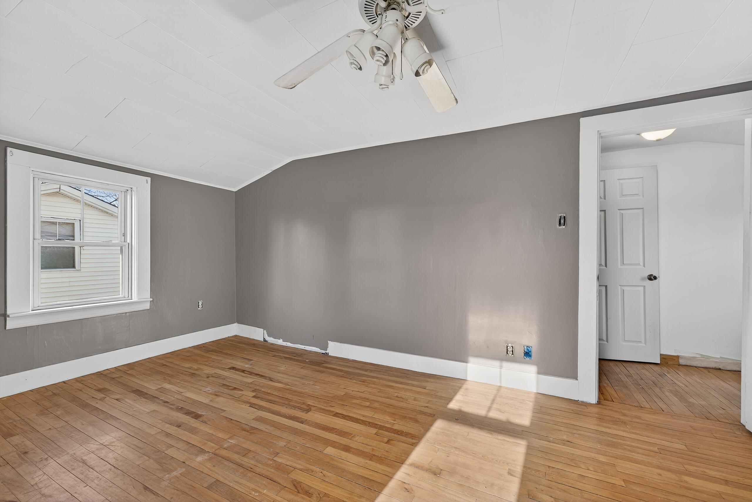 259 South Belfast Avenue Augusta, ME 04330 - Photo 18 of 41 DSC00163