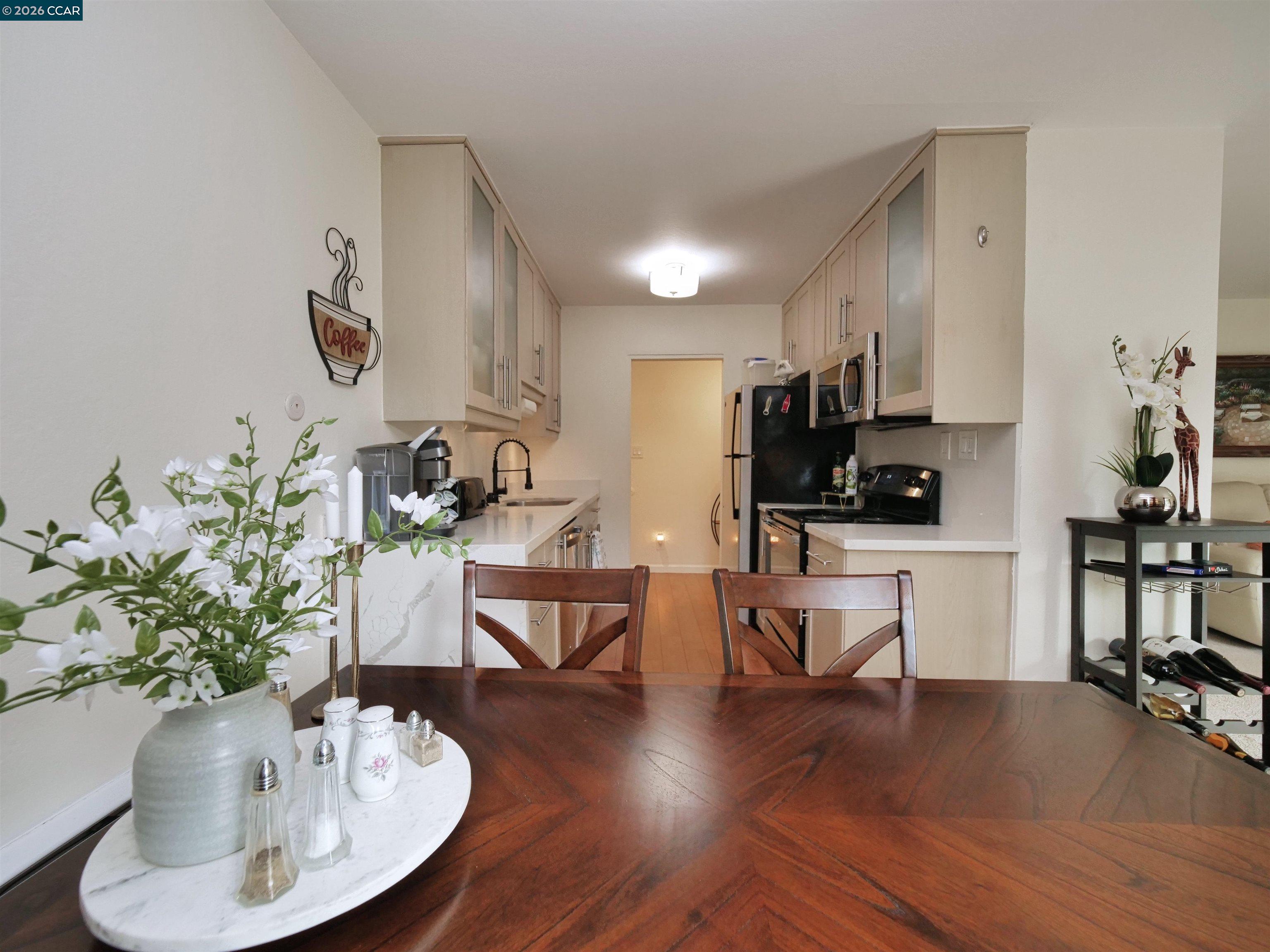 2180 Geary Road, Unit 20 Pleasant Hill, CA 94523 - Photo 8 of 28