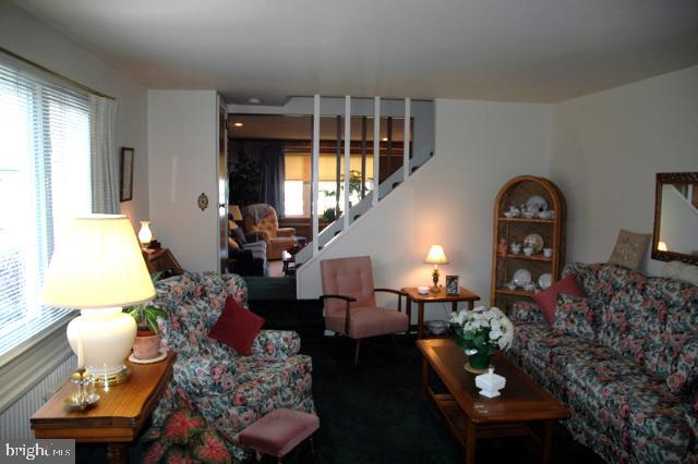 2050 Manor Ridge Drive Lancaster, PA 17603 - Photo 3 of 20 Gallery Image 3