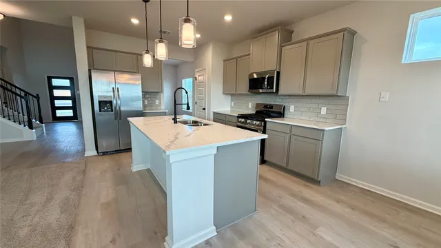 $3,400 | 3418 Lago Norence Drive, Manvel, TX 77578