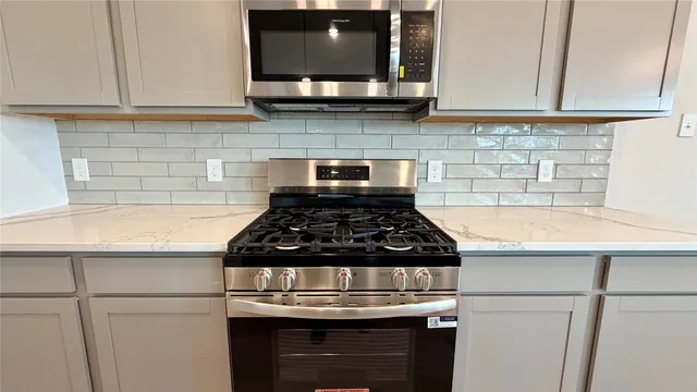 $3,400 | 3418 Lago Norence Drive, Manvel, TX 77578