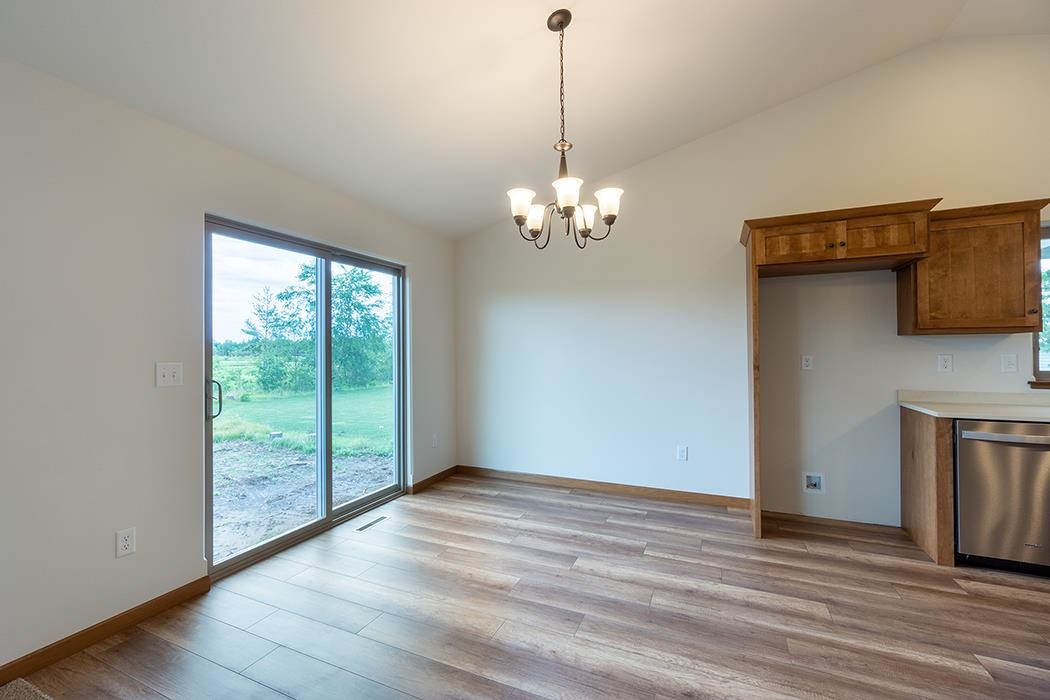 5589 Forest Creek Road, Unit FO26 Stevens Point, WI 54482 - Photo 11 of 32