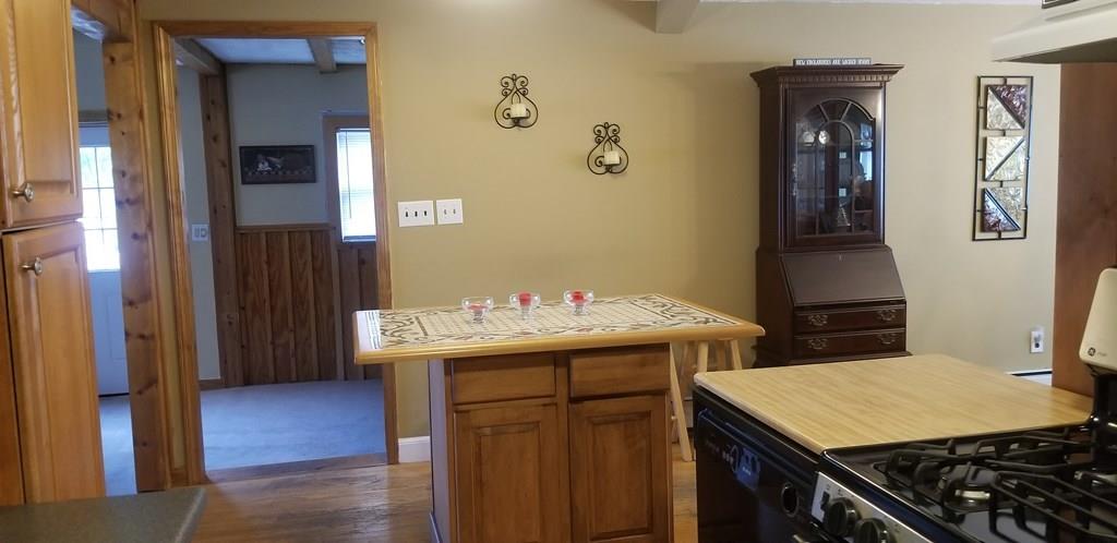 100 Lexington Road Billerica, MA 01821 - Photo 3 of 29