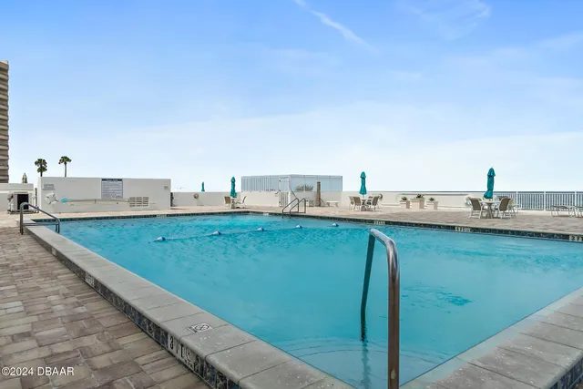 $3,000 | 3047 South Atlantic Avenue, Unit B020, Daytona Beach, FL 32118