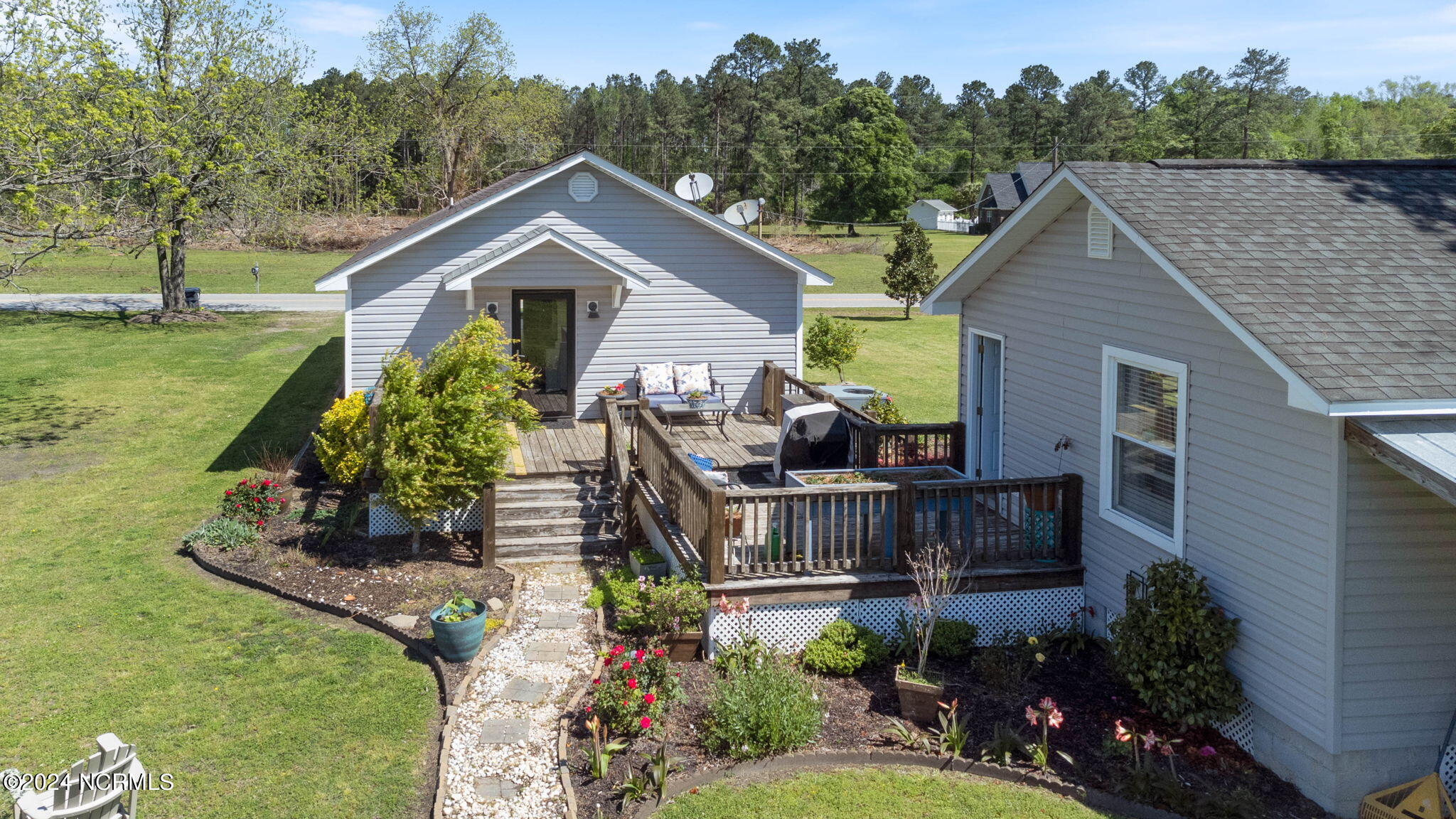 4367 M M Ray Road Clarendon, NC 28432 - Photo 28 of 39 Rear Home and In Law Suite