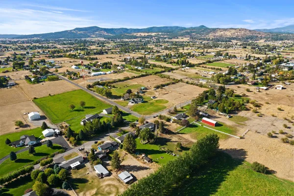 $525,000 | 3914 North Murray Drive, Otis Orchards, WA 99027