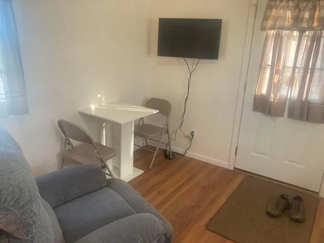 $325,000 | 713-711 Vine Street, Burlington Junction, MO 64428