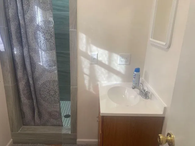 $325,000 | 713-711 Vine Street, Burlington Junction, MO 64428