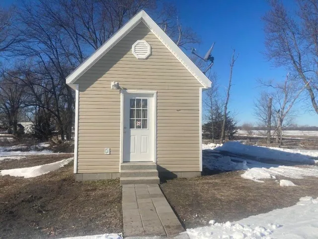 $325,000 | 713-711 Vine Street, Burlington Junction, MO 64428