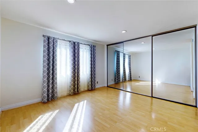 $549,999 | 10504 Sunland Boulevard, Unit 5, Sunland, CA 91040