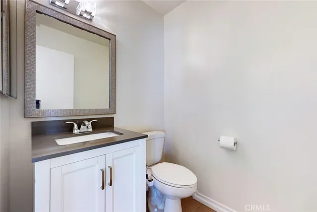 $549,999 | 10504 Sunland Boulevard, Unit 5, Sunland, CA 91040