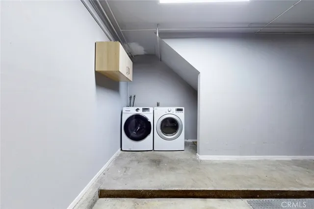 $549,999 | 10504 Sunland Boulevard, Unit 5, Sunland, CA 91040