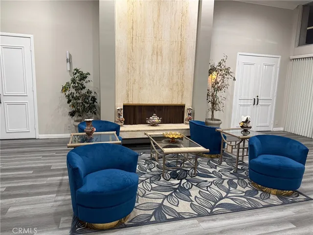 $469,000 | 5301 Balboa Boulevard, Unit F2, Encino, CA 91316