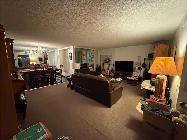 $469,000 | 5301 Balboa Boulevard, Unit F2, Encino, CA 91316