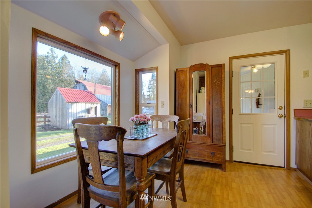 22272 Grip Road Sedro-Woolley, WA 98284 - Photo 5 of 24 Gallery Image 5