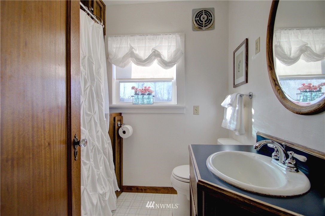 22272 Grip Road Sedro-Woolley, WA 98284 - Photo 10 of 24 Gallery Image 10
