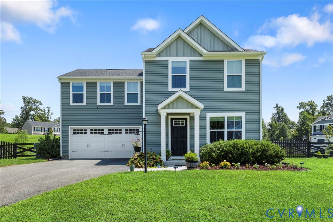 6801 Oakfork Loop New Kent, VA 23124 - Photo 1 of 28 Two-story residence with siding exterior